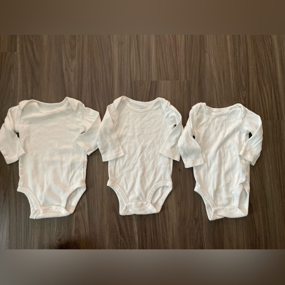 Carter's White Baby Gender Neutral Bodysuits Set of 3 size 3M - Picture 5 of 5